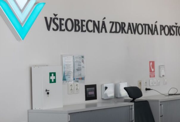 Rekordmennyiségű ügyfelet veszít el idén az Általános Egészségbiztosító