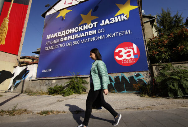 Egyre kisebb az esélye, hogy érvényes lesz a mai macedón népszavazás
