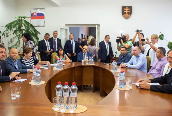 A Tempest és a nacionalizmus hívta Nagyszarvára a szlovák kormányfőt