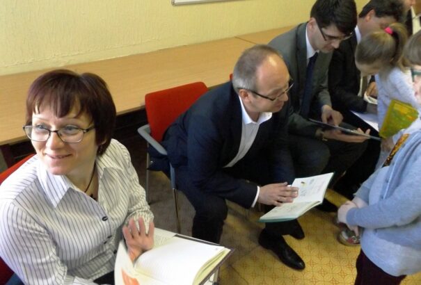 Kerekasztal: A diákok helyett csak a tanároknak szól a kisebbségi tankönyv