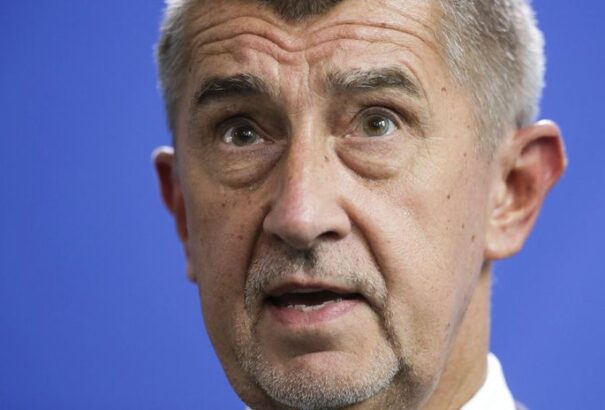 Nekiment a cseh politikai elit Babišnak a szíriai árvákkal kapcsolatos kijelentése miatt