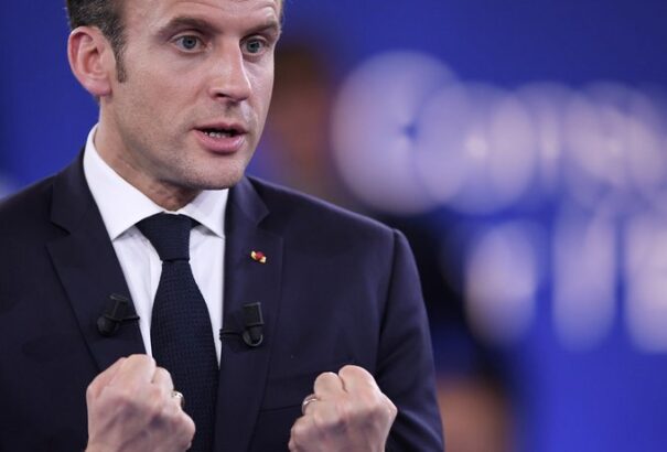 A francia „hadüzenet” margójára: Macron tart Magyarországtól, mert Budapest sosem alázkodna meg Párizs előtt