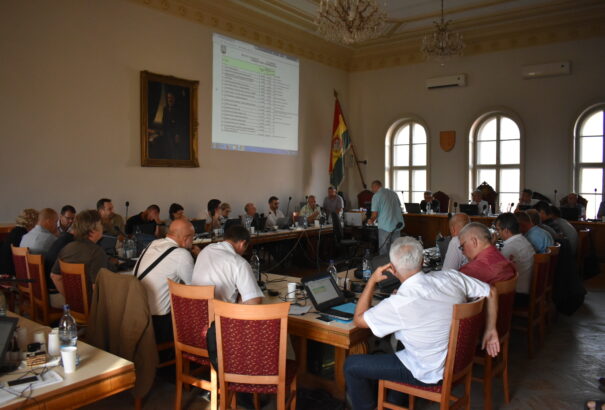 Megszavazták: Már csak egy lépés választja el a komáromiakat az új stadiontól