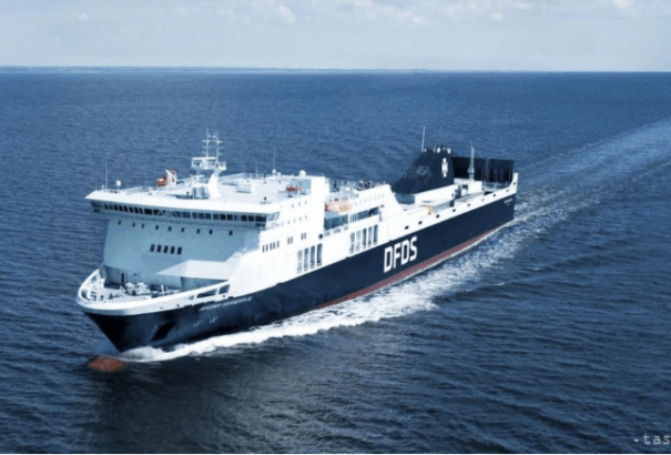 Riadalom a Balti-tengeren. Leálltak egy litván komp motorjai, a jármű a tengeren sodródik