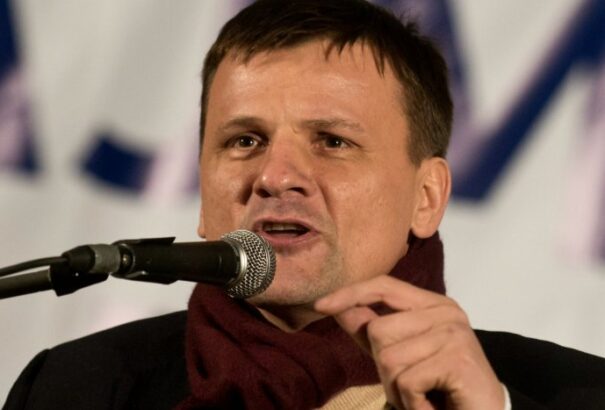 Hlina nekiment Érseknek. A KDH elnöke szerint Érsek a magyarok miatt ignorálja az északi autópályát