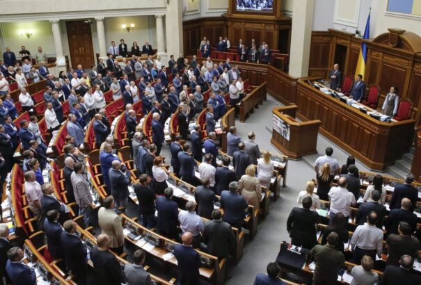 Első olvasatban megszavazták az ukrán nyelvtörvényt