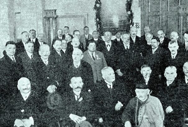 Mede Ferenc: A mai szlovákiai „államünnep” a magyarok 100 éve tartó irtásának „ünnepe”