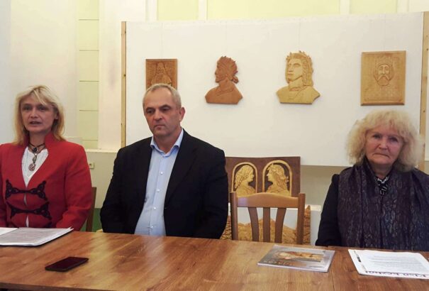 Felvidéki civilek a kárpátaljai magyarok mellett: A V4-ek hassanak oda, az EU küldjön vizsgálócsoportot Ukrajnába