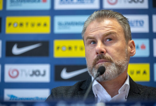 Régi arcok is új esélyt kaphatnak – Bemutatkozott a szlovák válogatott új szövetségi kapitánya