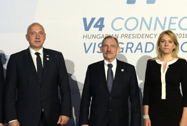 Intenzívebb információcserében állapodtak meg a V4 belügyminiszterei a Frontex-szel kapcsolatban