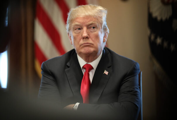 Trump megszakította a tárgyalást a demokratákkal. „Időpocsékolás” – írta a twitteren