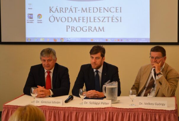 Külhoni magyar gyermekegészségügyi szakembereknek tartanak továbbképzést