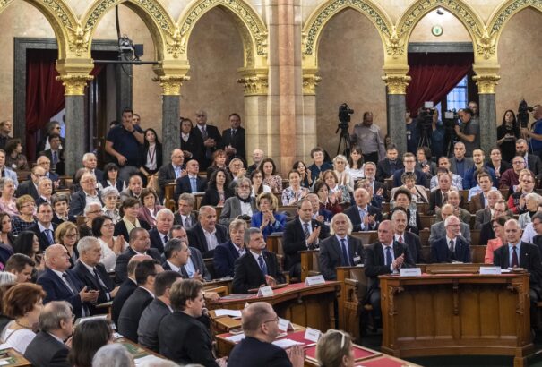 Tisza István meggyilkolt magyar miniszterelnökre emlékezik ma az Országház