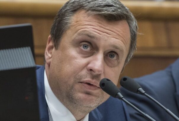 Danko: Sulík a személyem és az SNS megszállottja