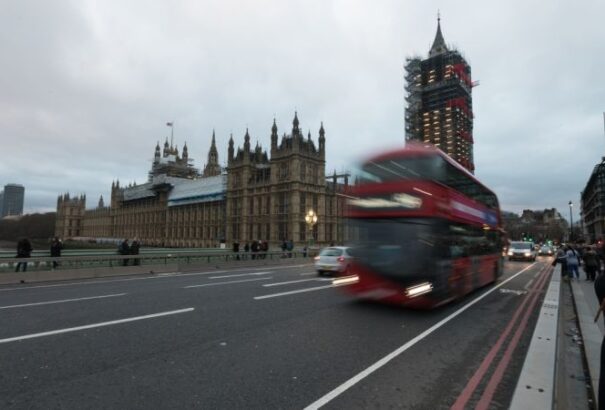 Egy szlovák család 6 tagját ítélték el emberkereskedelemért és rabszolgatartásért Angliában