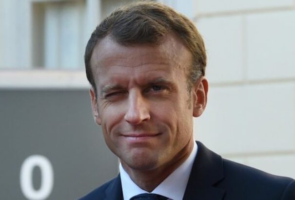 Nézőpont: Egyre rosszabb a Macronról kialakított kép a visegrádi országokban