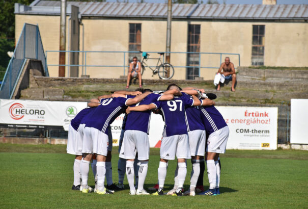 „Nem akarunk elszállni” – Szerényen készülnének a komáromi focisták a tavaszi idényre