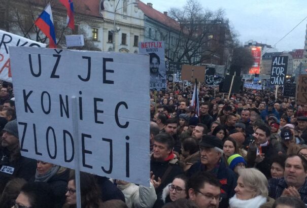 Német kutatás: A korrupció aláássa a demokráciába vetett hitet Közép-Kelet-Európában