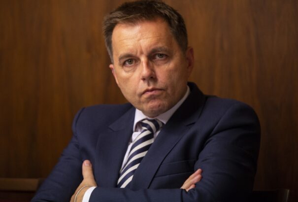 A jövő évi költségvetés még nem számol a nyugdíjkorhatár befagyasztásával