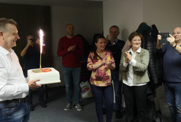 Dunaszerdahelyt a következő négy évben is Hájos Zoltán fogja vezetni. Bősön Fenes Iván győzött