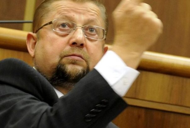 Harabin kérte bírói funkciójának felfüggesztését – nyugdíjaztatja magát