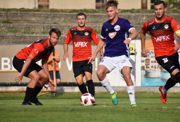 A szlovák másodosztályban elkezdődtek a „tavaszi” fordulók. Liptószentmiklóson lép pályára a KFC Komárom