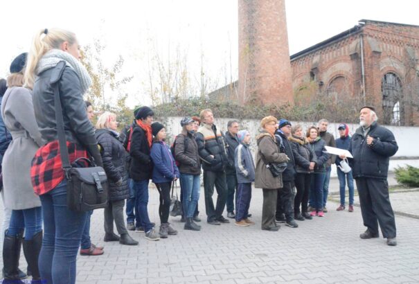 Városnéző séta az egykori gyárak nyomában Losoncon