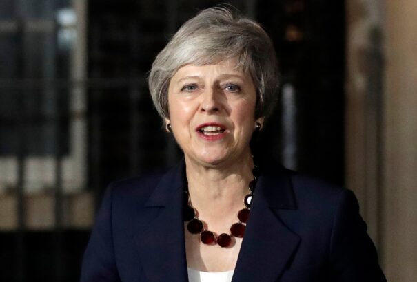 Brexit – Theresa May: a kabinet jóváhagyta a kilépési feltételekről szóló megállapodás-tervezetet