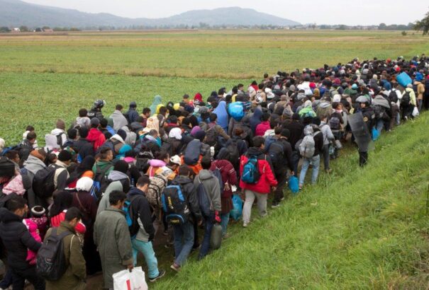 Csáky Pál: A Most-Híd támogatja a migrációt, míg az MKP ellene van