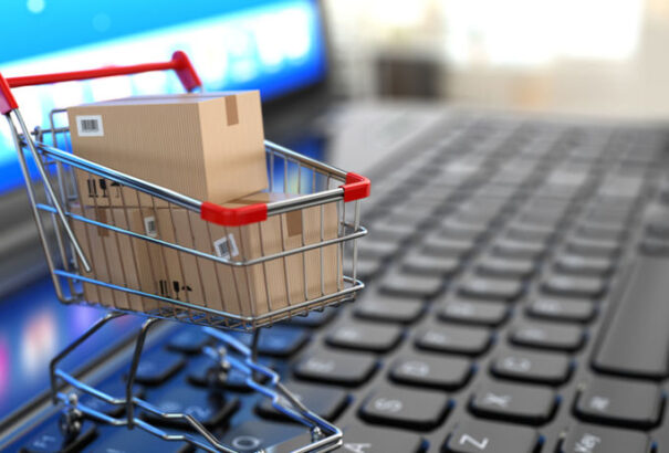 Felmérés: ezeket a holmikat rendeljük a leggyakrabban az internetről