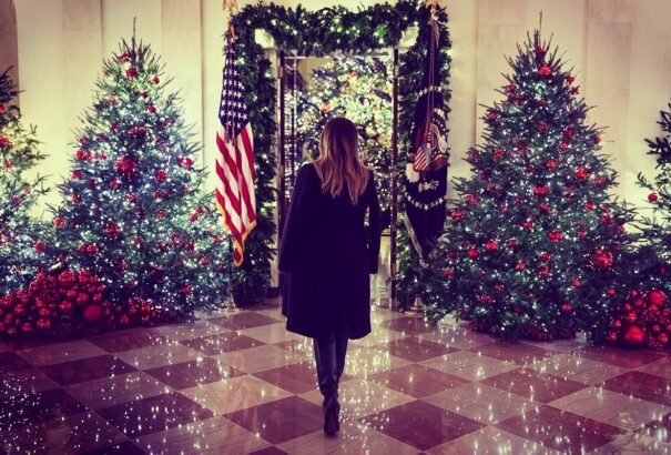Melanie Trump megmutatta a Fehér Ház ünnepi díszítését