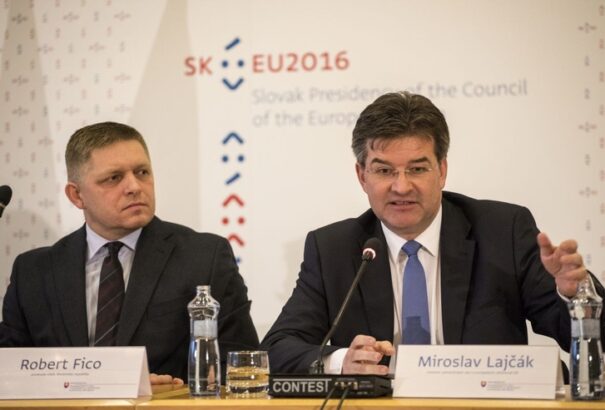 Lajčák kibukott: Ha Szlovákia nem fogadja el a migrációs paktumot, megfontolja lemondását