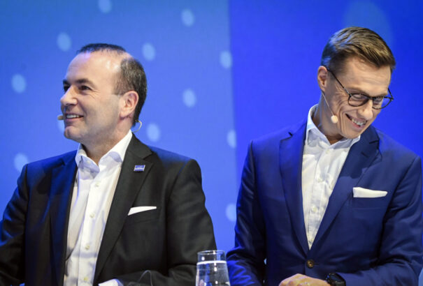 Ilyen volt a Weber-Stubb vita Helsinkiben. Az EPP ma európai bizottsági elnökjelöltet választ