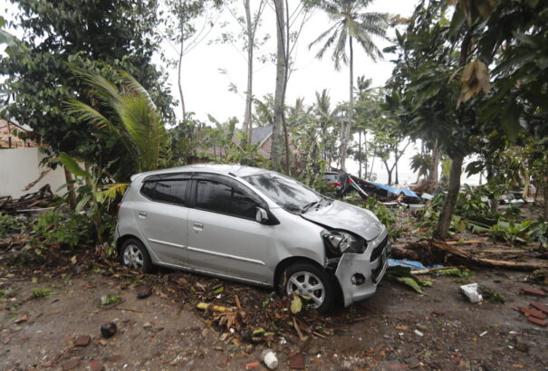 Tovább nő az indonéziai cunami áldozatainak száma