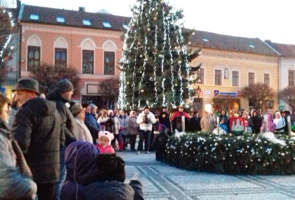 Advent – ünnepi pillanatképek Komáromból