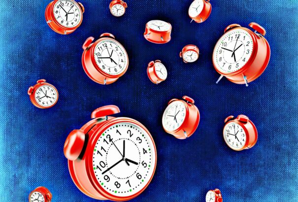 Későbbre tolták az óraátállítás megszüntetését