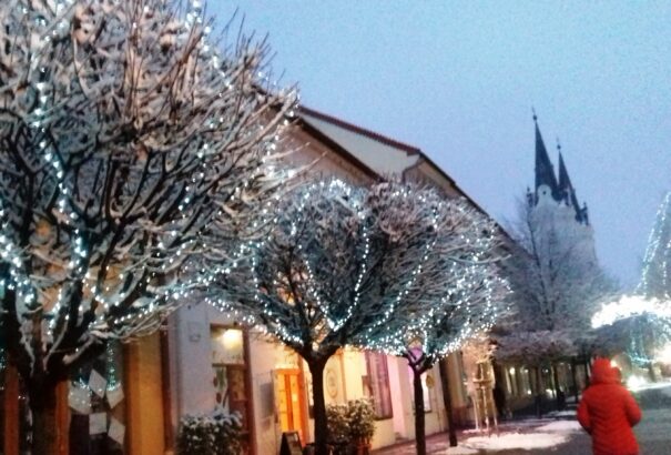 A harmadik adventi hétvége hangulatvilága Komáromban – Képekkel