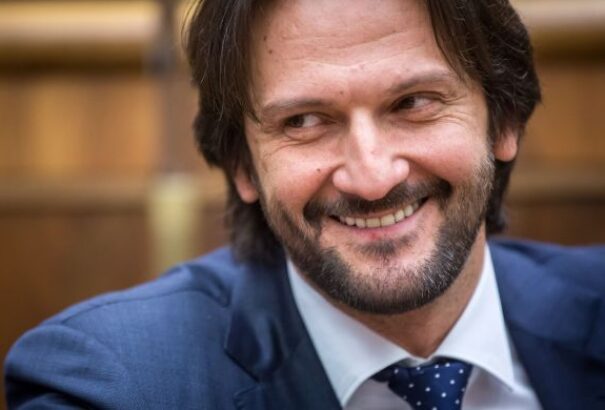 Roman Pataj: A harc nélküli távozás nem vall Kaliňákra