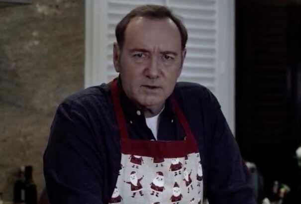Kevin Spacey ellen vádat emeltek egy fiatalkarú szexuális zaklatása miatt