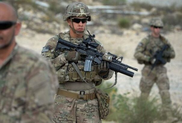 Több mint 7000 amerikai katonát hívna haza az USA Afganisztánból