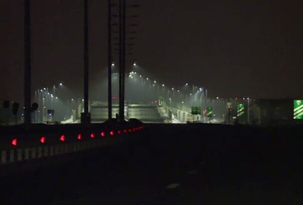 Alig adták át az autópályát, már el is lopták a világítás rézkábelezését