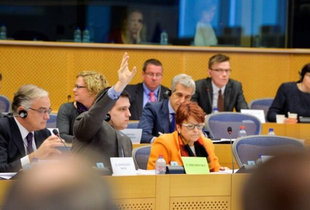 EP-képviselők: Ha Szlovákiában egy gazda visszaélést jelent be, elveszik tőle a támogatást