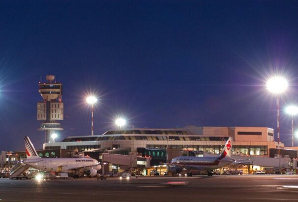 Káoszt okozott a kitoloncolt migráns a milánói reptéren