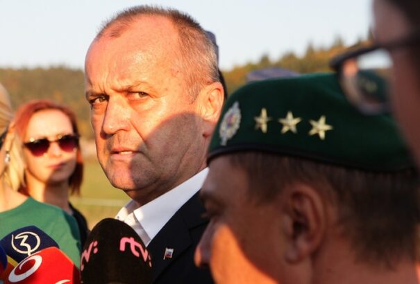 Emberhiánnyal küszködik a katonaság, Gajdoš közvitára bocsátaná a sorkatonai szolgálat újbóli bevezetését