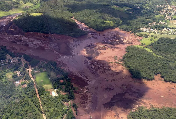 Legalább 200 ember eltűnt a brazil iszapkatasztrófában