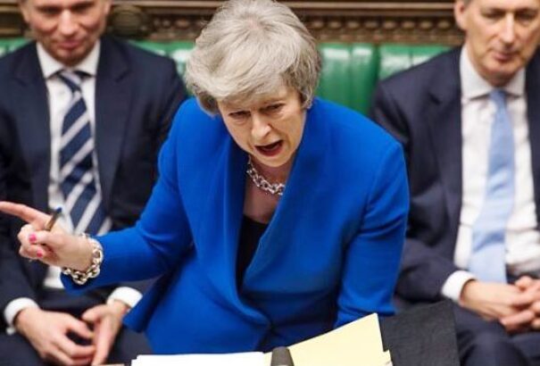 Brit sajtó: Theresa May február végéig kér időt tárgyalásokra