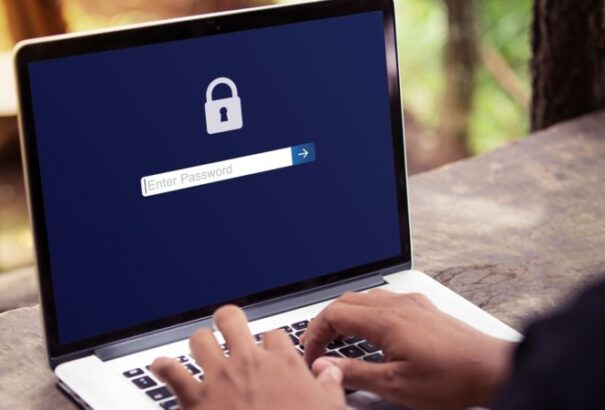 A felhasználók túlnyomó többsége nem érzi biztonságban személyes adatait a közösségi oldalakon