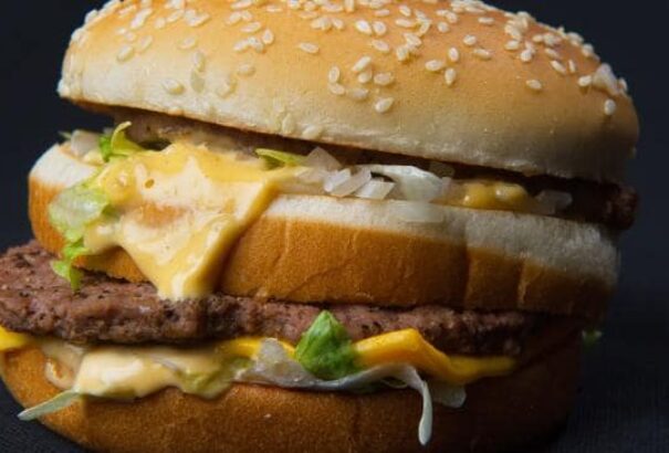 Big Mac-index: 30 éve nem volt ennyire drága a dollár