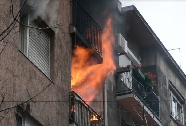 Lakástűz Besztercebányán: egy ember megsérült