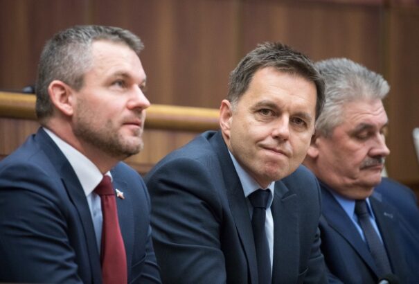 Peter Kažimír hivatalosan is átvette az NBS vezetését